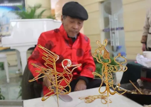 歡樂中國年 幸福東外灘 花式糖畫DIY開啟傳統工藝新篇章